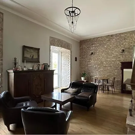 דירה Cosy River View Flat